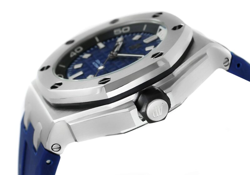Audemars Piguet Royal Oak Offshore Diver Blau – Bild 5